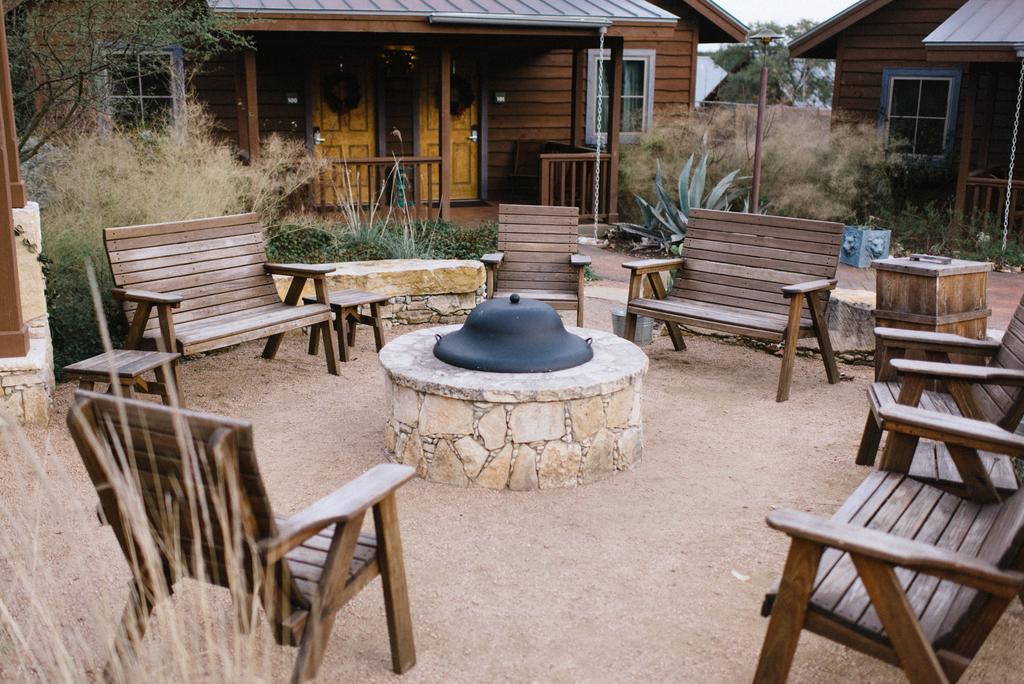 Camp Lucy Hotel Dripping Springs Exterior foto