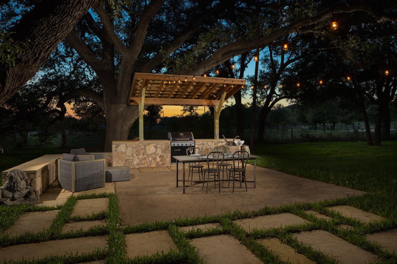 Camp Lucy Hotel Dripping Springs Exterior foto