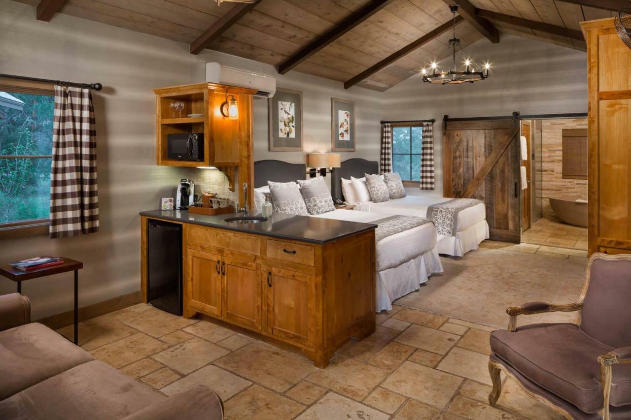 Camp Lucy Hotel Dripping Springs Exterior foto