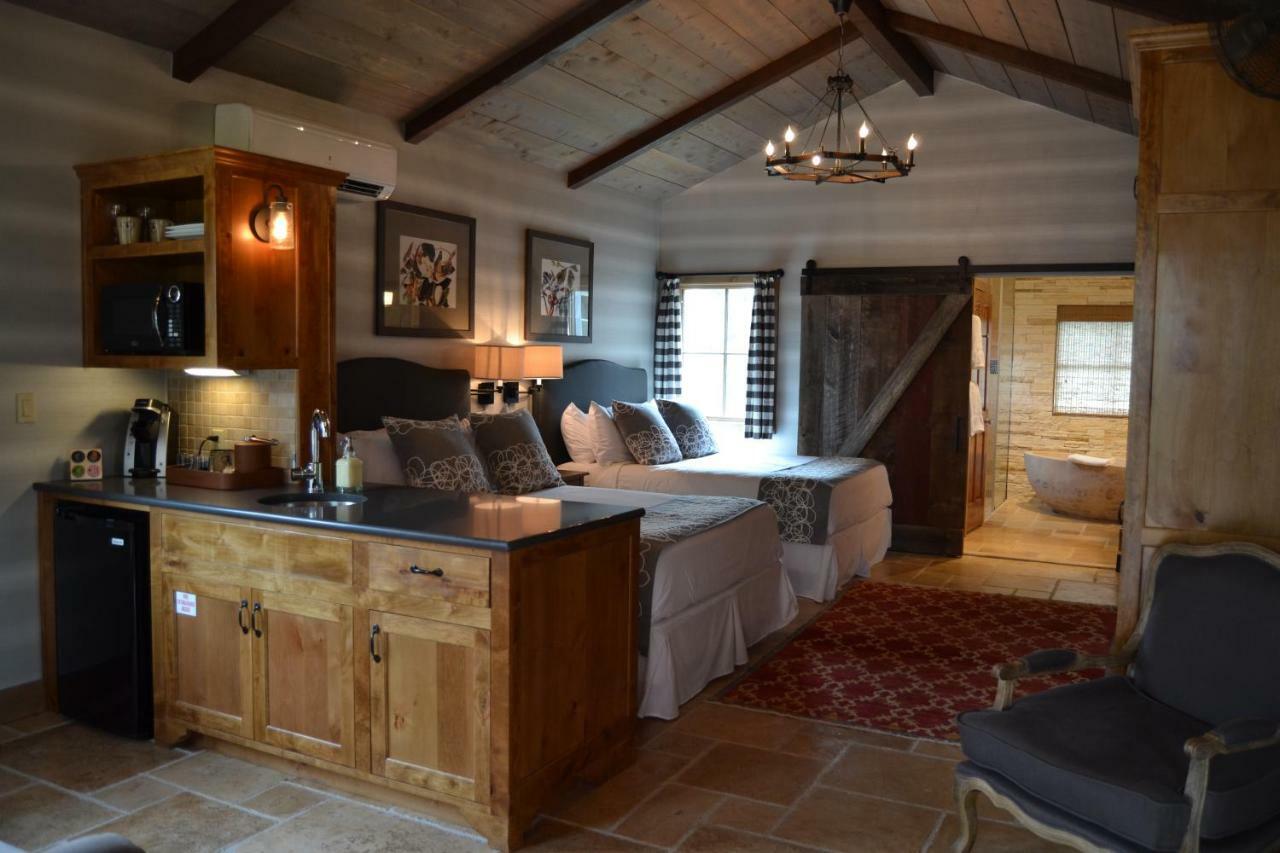 Camp Lucy Hotel Dripping Springs Exterior foto